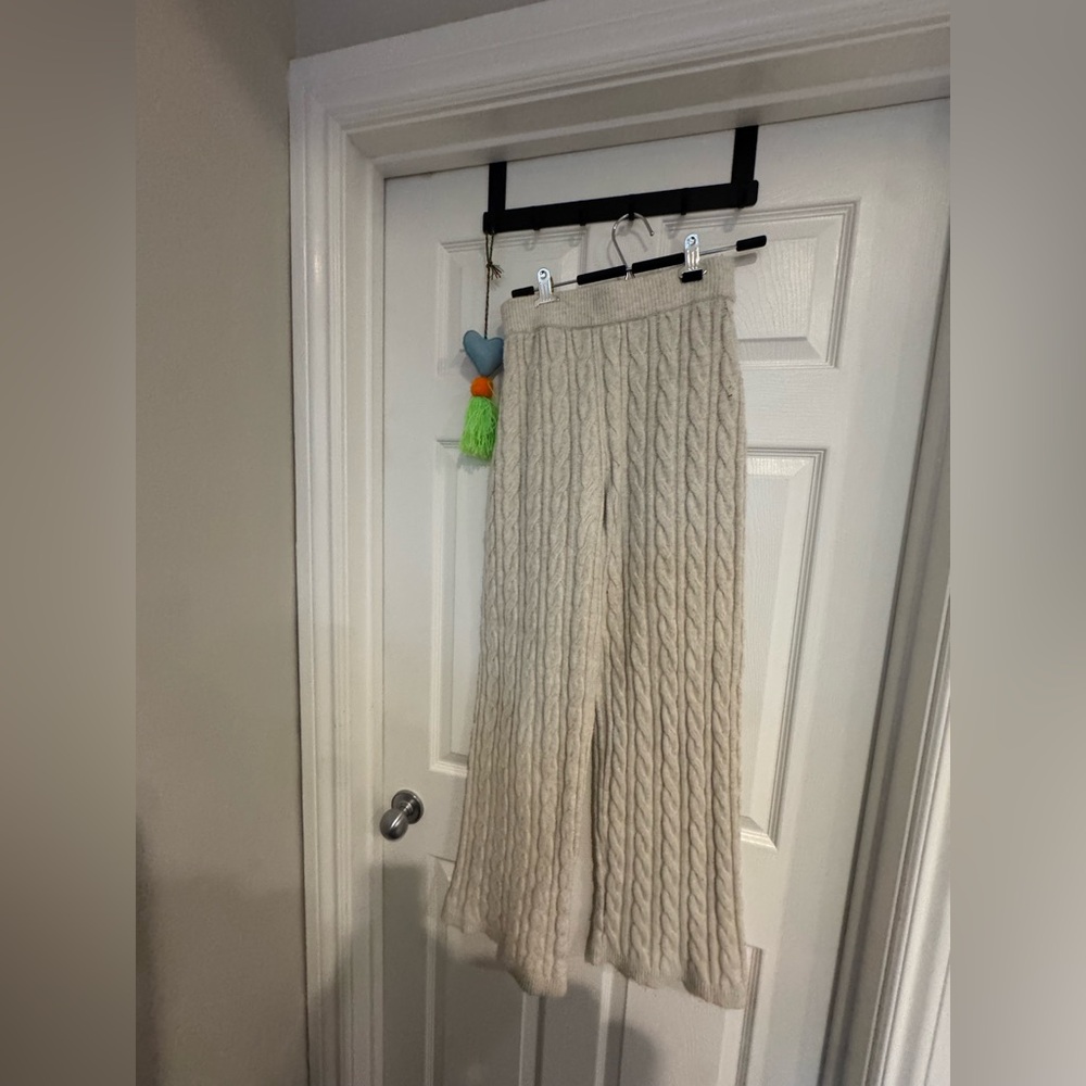 H&M Off-White Ribbed Knit Pants